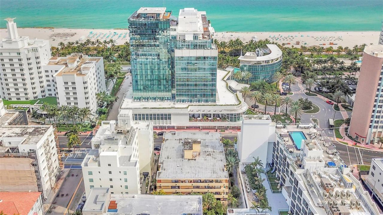 2924 Collins Avenue , Unit 501, Miami Beach, FL 33140 Photo