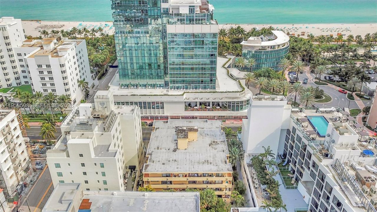 2924 Collins Avenue , Unit 501, Miami Beach, FL 33140 Photo