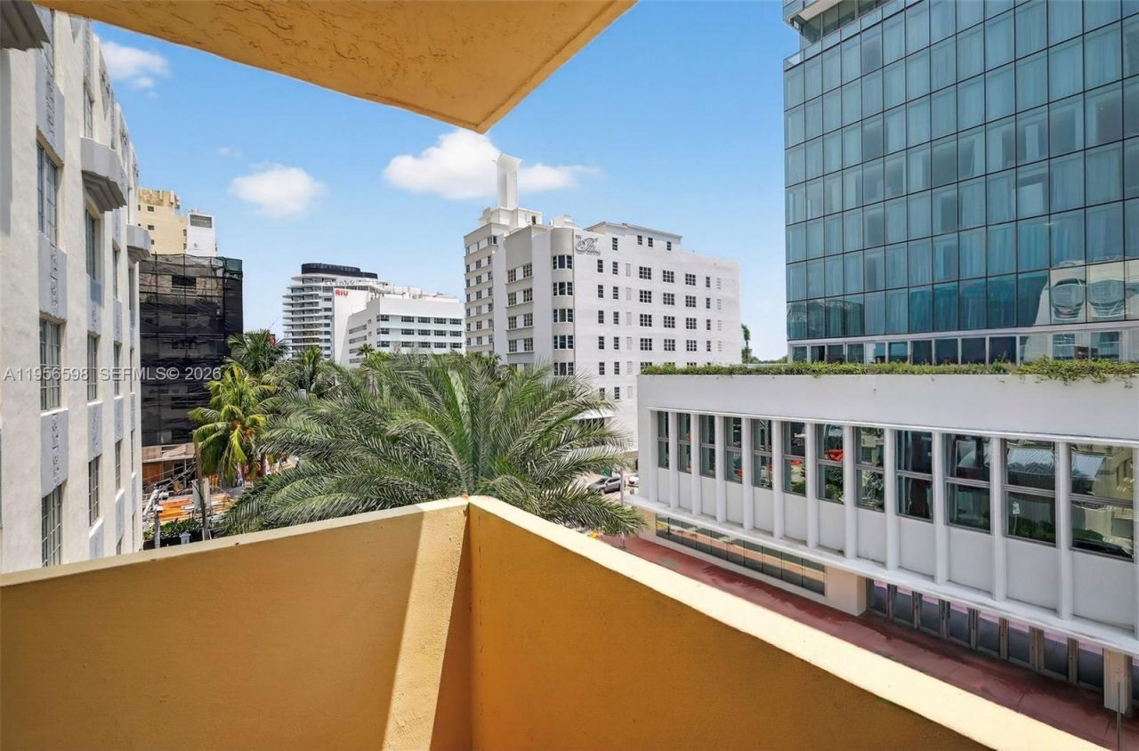 2924 Collins Avenue , Unit 501, Miami Beach, FL 33140 Photo