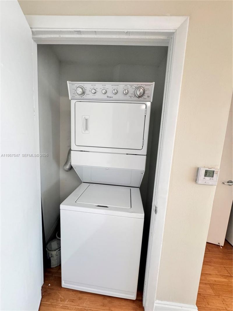 6515 Collins Ave , Unit 905, Miami Beach, FL 33141 Photo