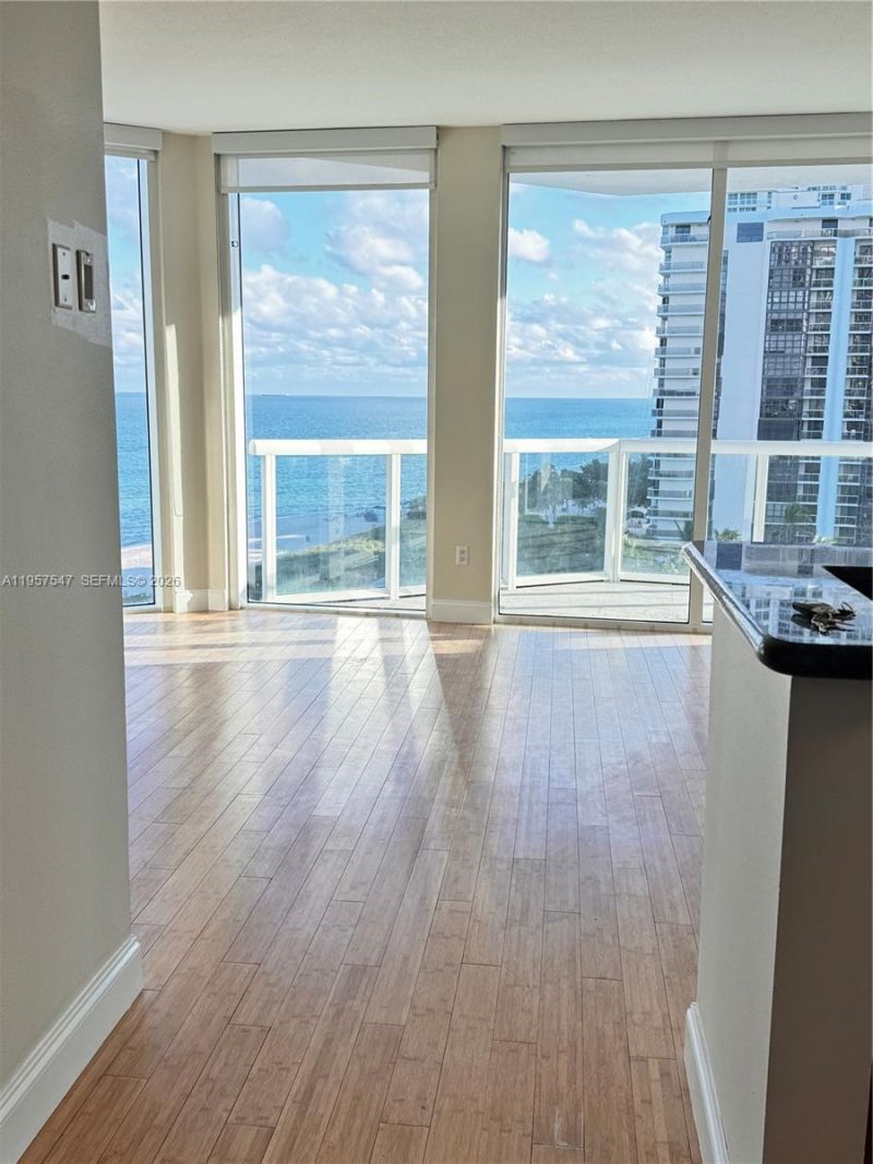 6515 Collins Ave , Unit 905, Miami Beach, FL 33141 Photo