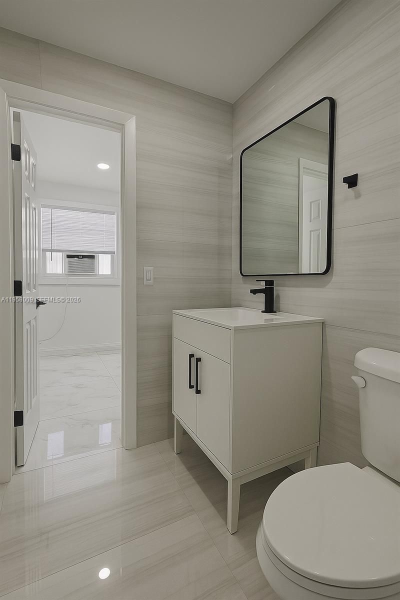 5740 Mayo St , Unit 4, Hollywood, FL 33023 Photo