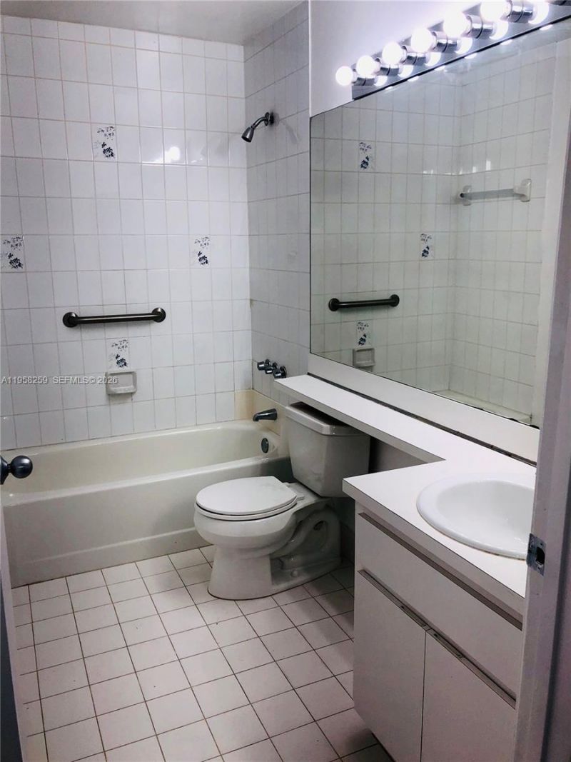 6407 SW 132nd Ct Cir, Miami, FL 33183 Photo