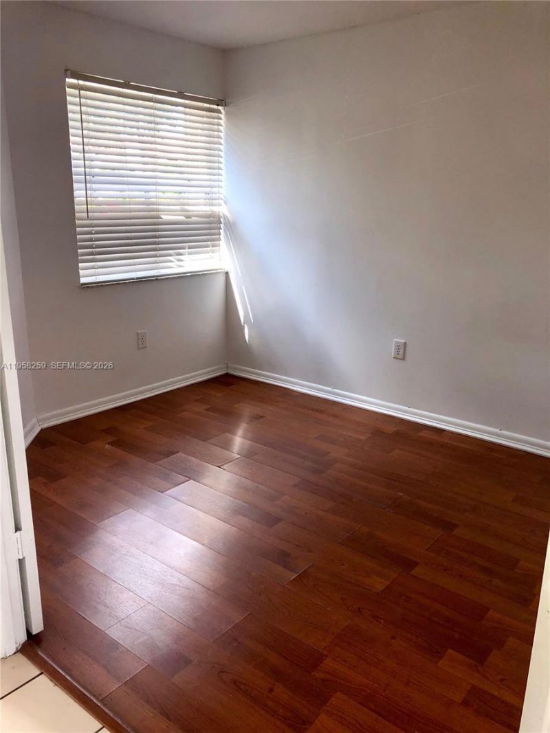 6407 SW 132nd Ct Cir, Miami, FL 33183 Photo