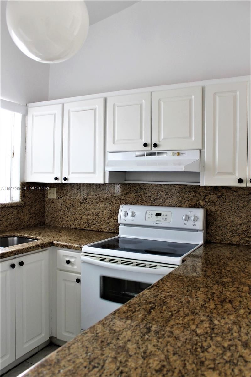 6407 SW 132nd Ct Cir, Miami, FL 33183 Photo