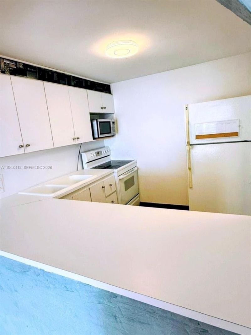 13155 Ixora Ct , Unit 603, North Miami, FL 33181 Photo