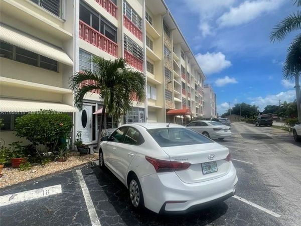 215 SE 3rd Ave, Unit 103C, Hallandale Beach, FL 33009