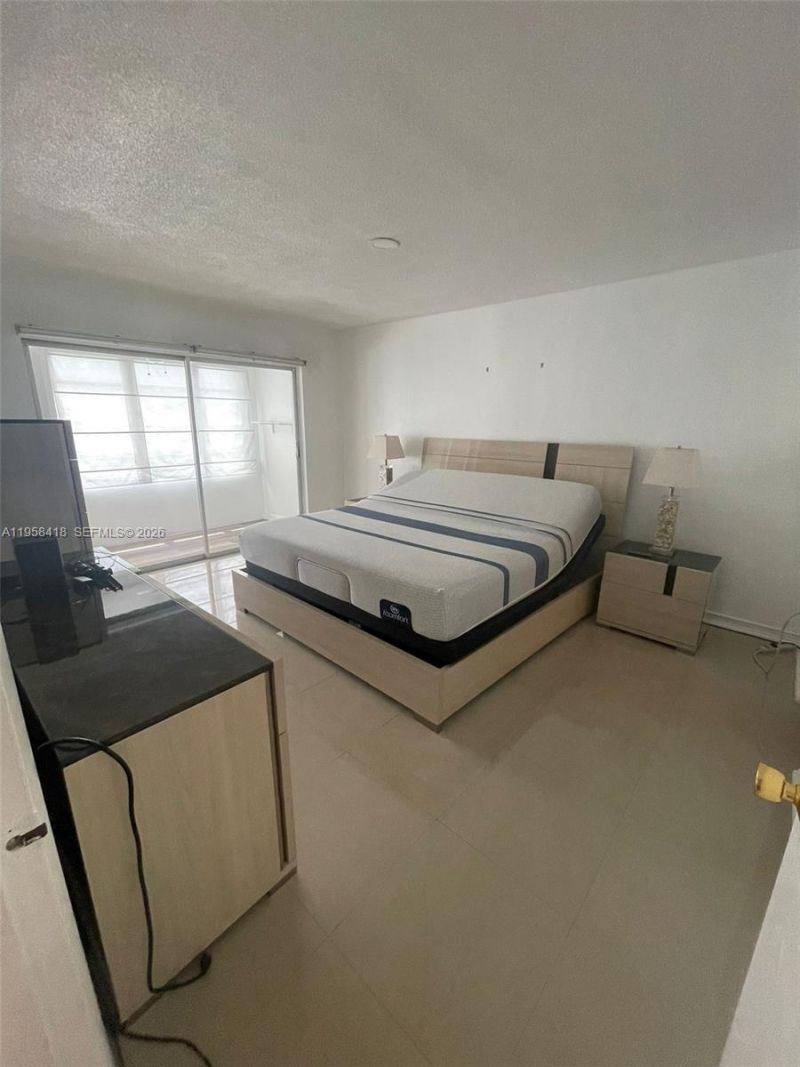 215 SE 3rd Ave, Unit 103C, Hallandale Beach, FL 33009 Photo