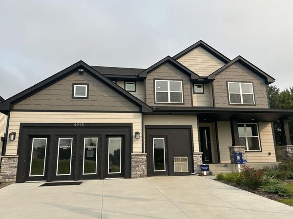4975 Noble Drive NW, Rochester, MN 55906