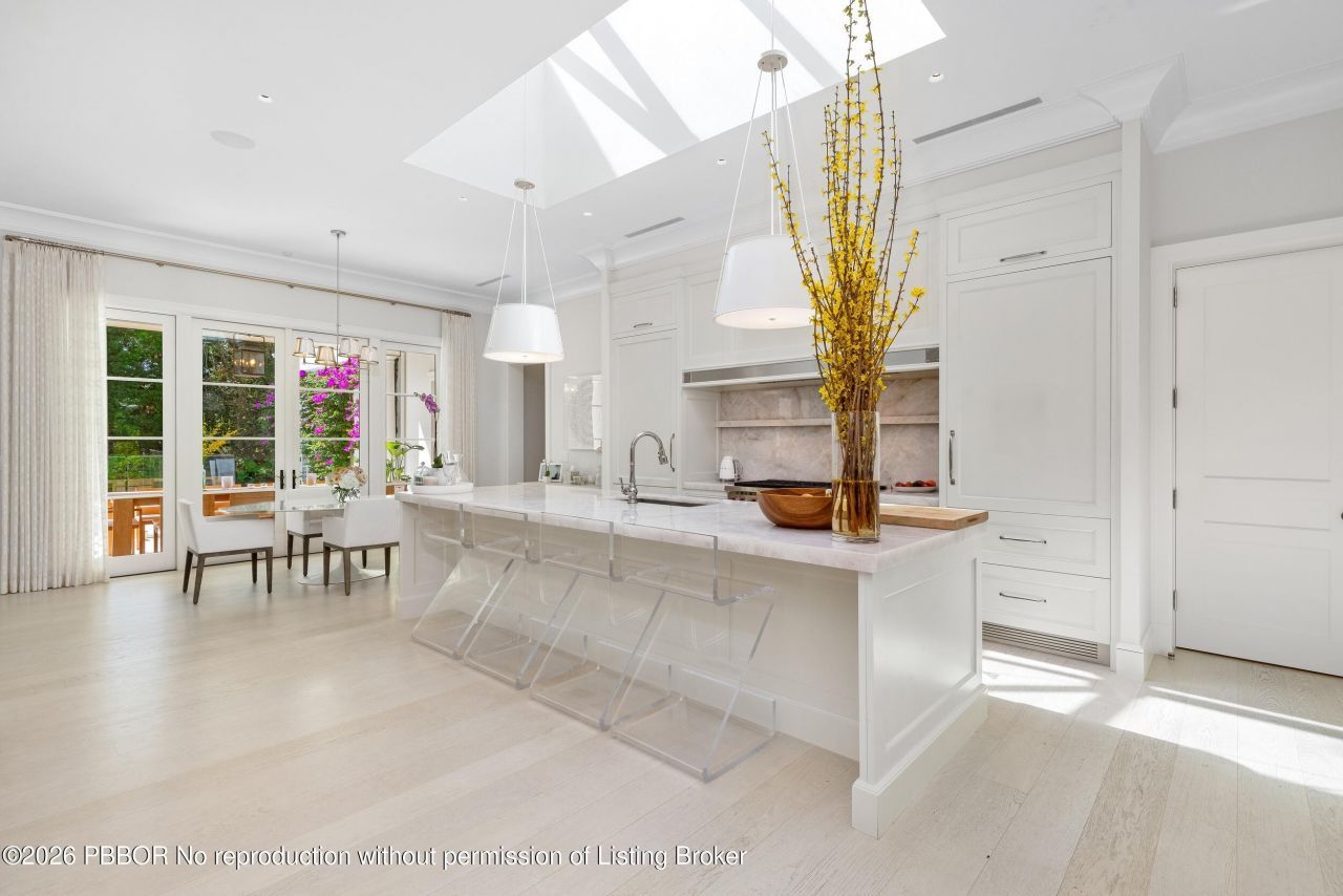 208 Sandpiper Drive, Palm Beach, FL 33480 Photo