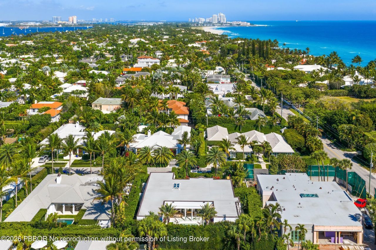 208 Sandpiper Drive, Palm Beach, FL 33480 Photo