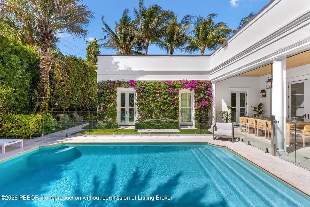 208 Sandpiper Drive, Palm Beach, FL 33480 Photo