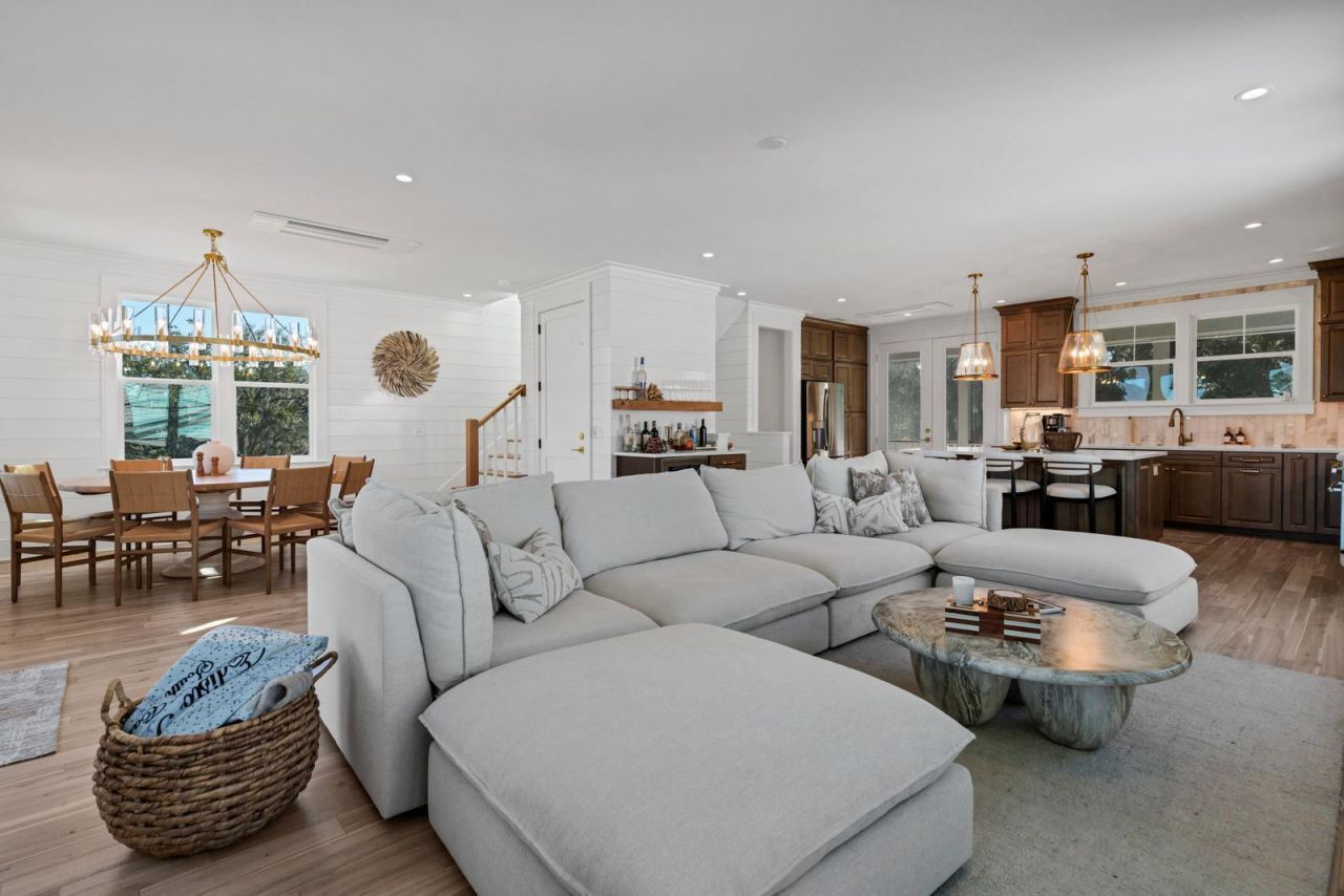 42 Battery Park Road Photo 30