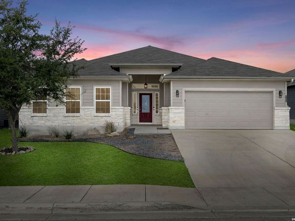 162 Lost Maples Way, Marion, TX 78124