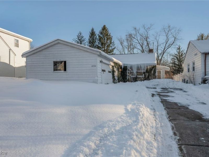 14750 Schreiber Road, Maple Heights, OH 44137 Photo 6
