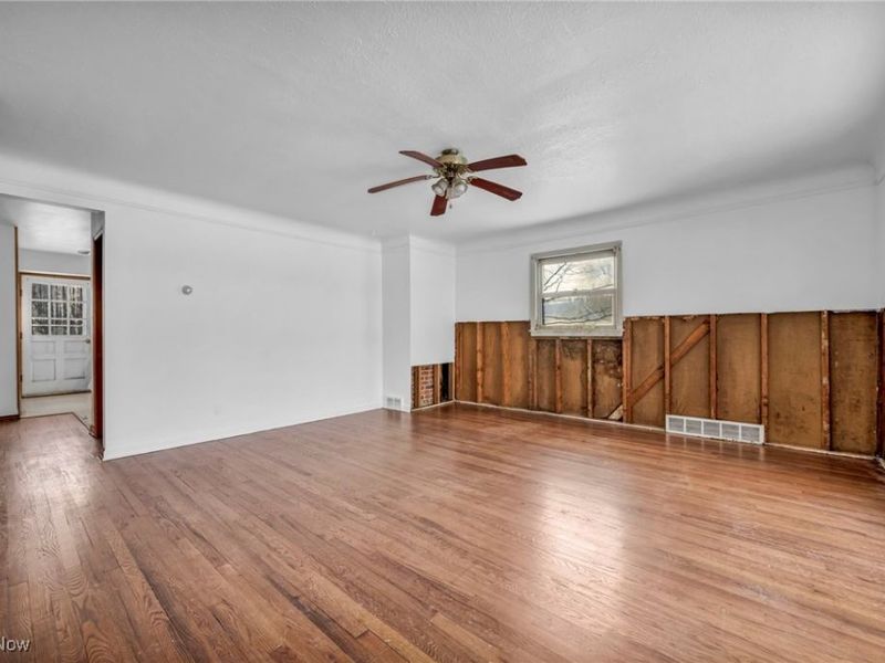 14750 Schreiber Road, Maple Heights, OH 44137 Photo 9