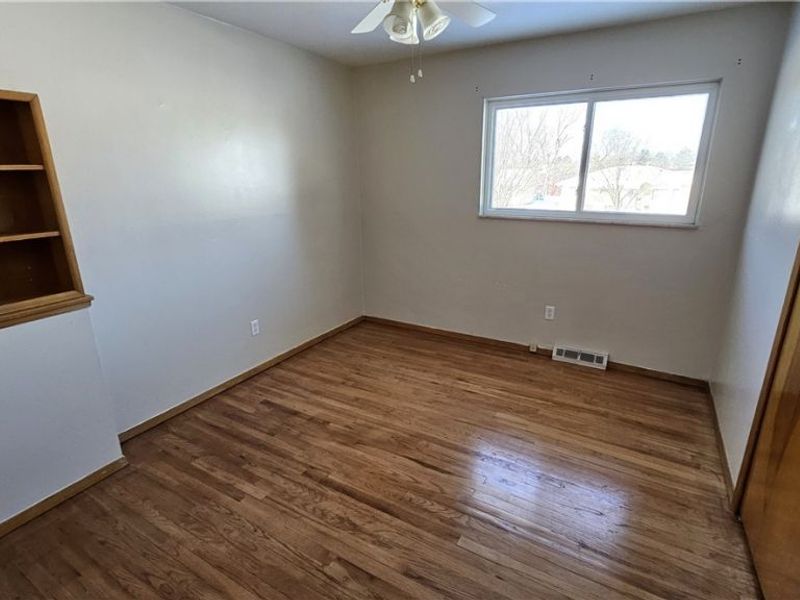 5949 White Pine Drive, Bedford Heights, OH 44146 Photo 14