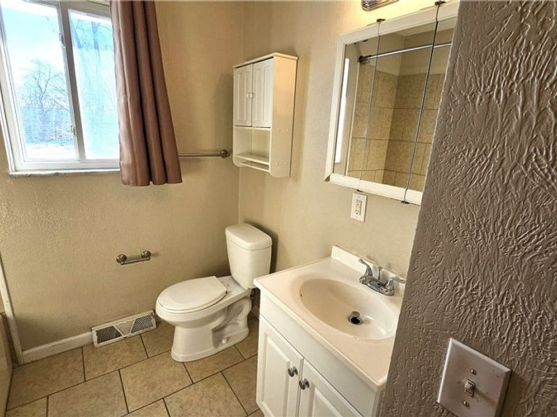 5949 White Pine Drive, Bedford Heights, OH 44146 Photo 15