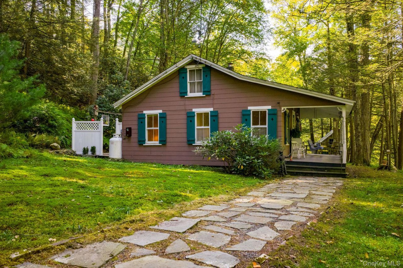 2 Shingle Kill Court, Sparrowbush, NY 12780 Main Photo