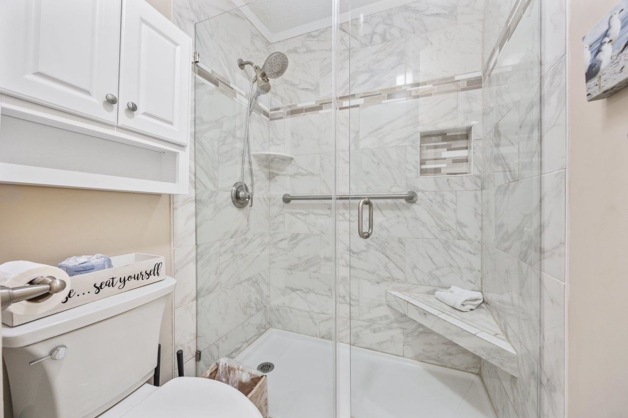 415 Ocean Creek Dr. Photo 20