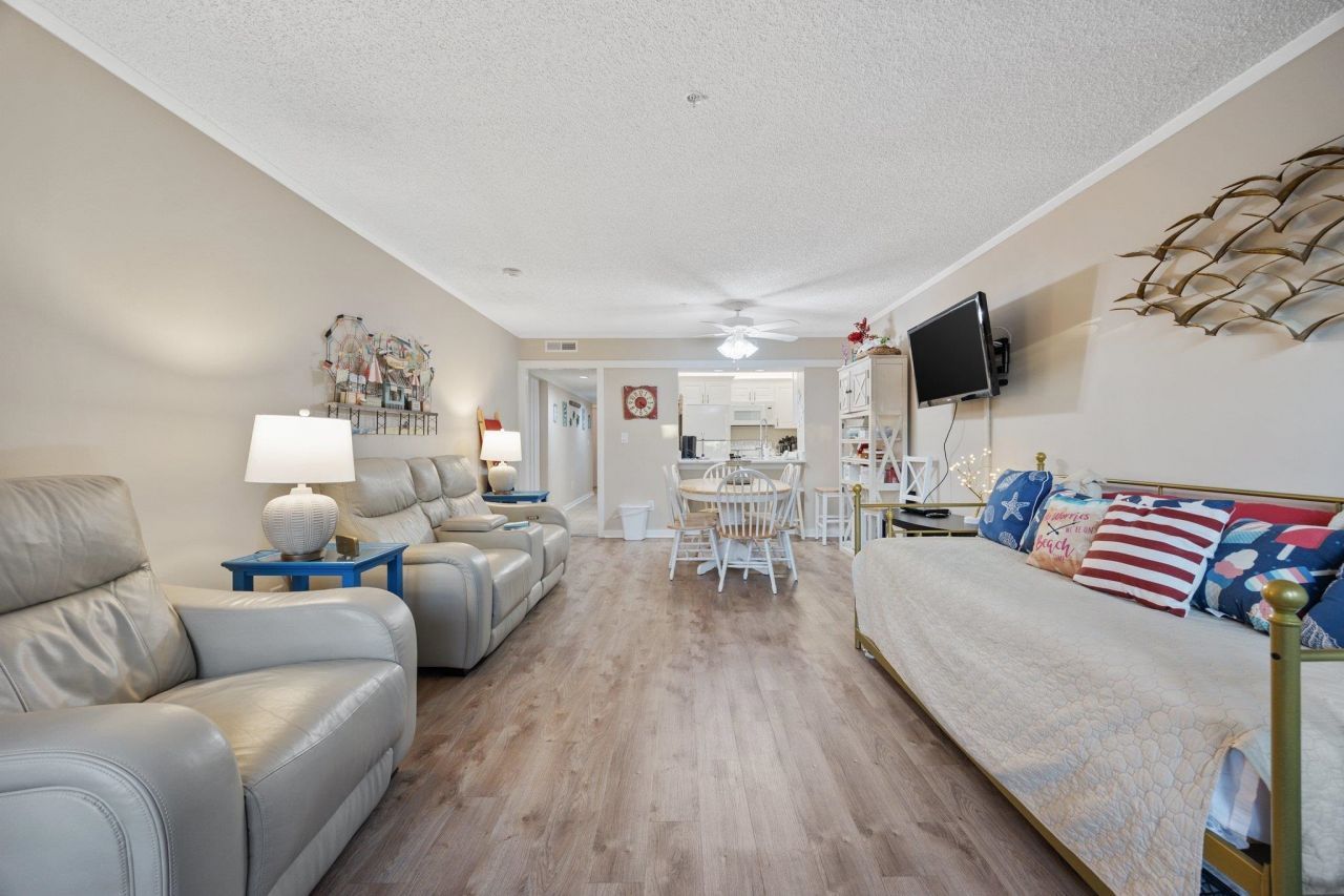 415 Ocean Creek Dr. Photo 7