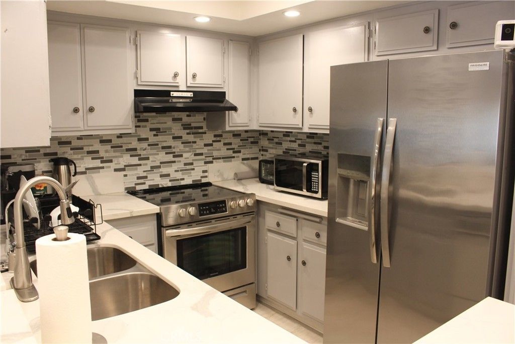 278 N Wilshire Avenue, Unit 156, Anaheim, CA 92801 Main Photo