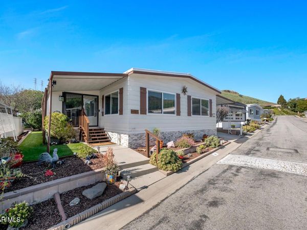 68 La Palma, Newbury Park, CA 91320