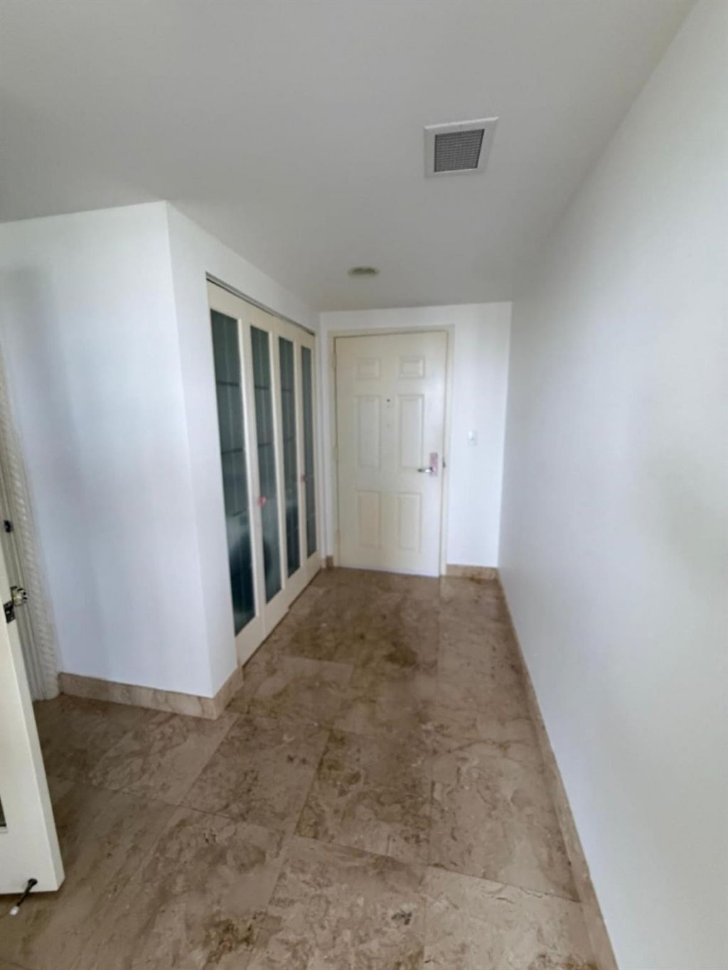 19501 W Country Club Drive, Unit 1814, Aventura, FL 33180 Photo