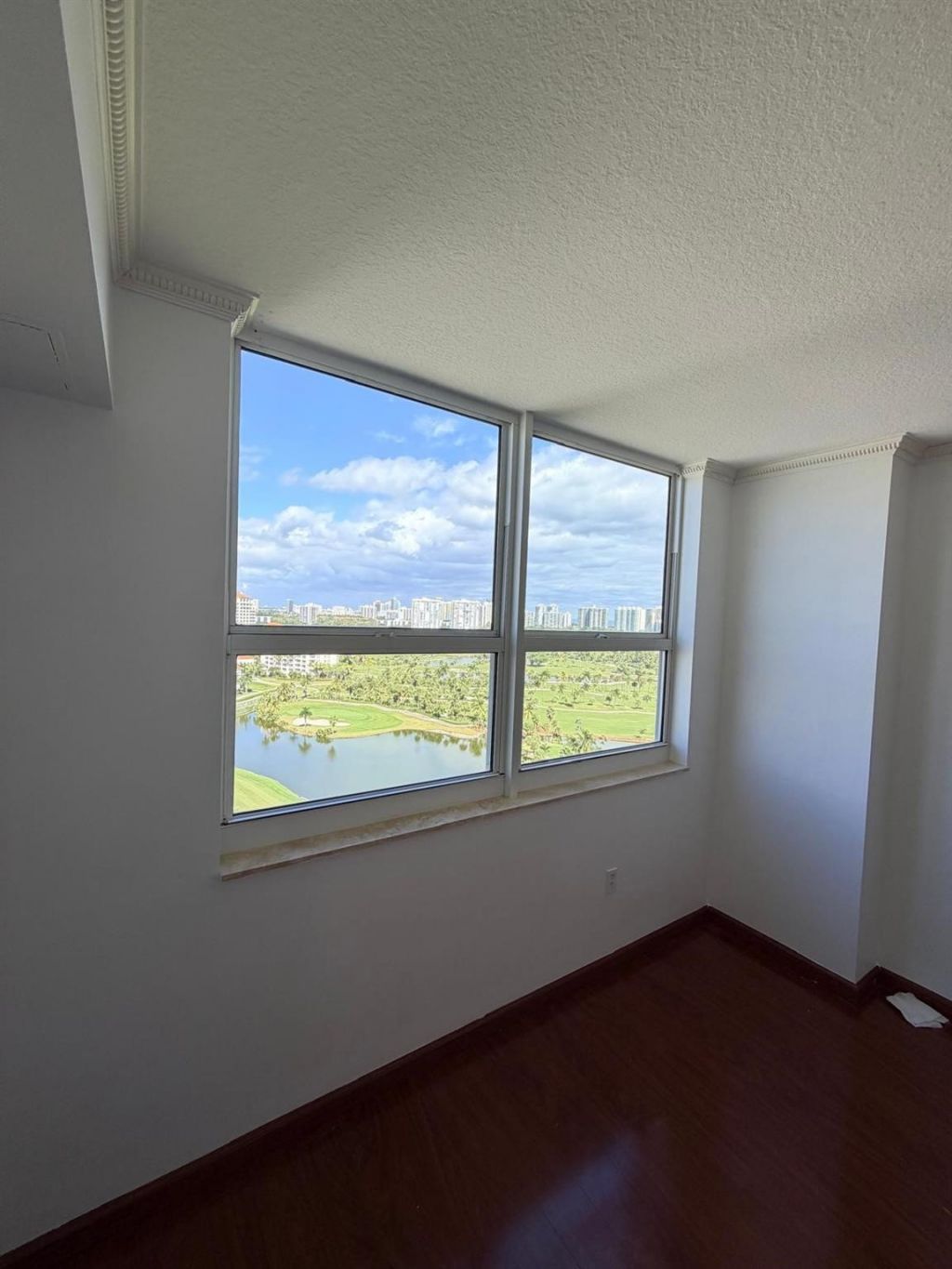 19501 W Country Club Drive, Unit 1814, Aventura, FL 33180 Photo