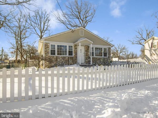 19 WALKER AVENUE, SPOTSWOOD, NJ 08884