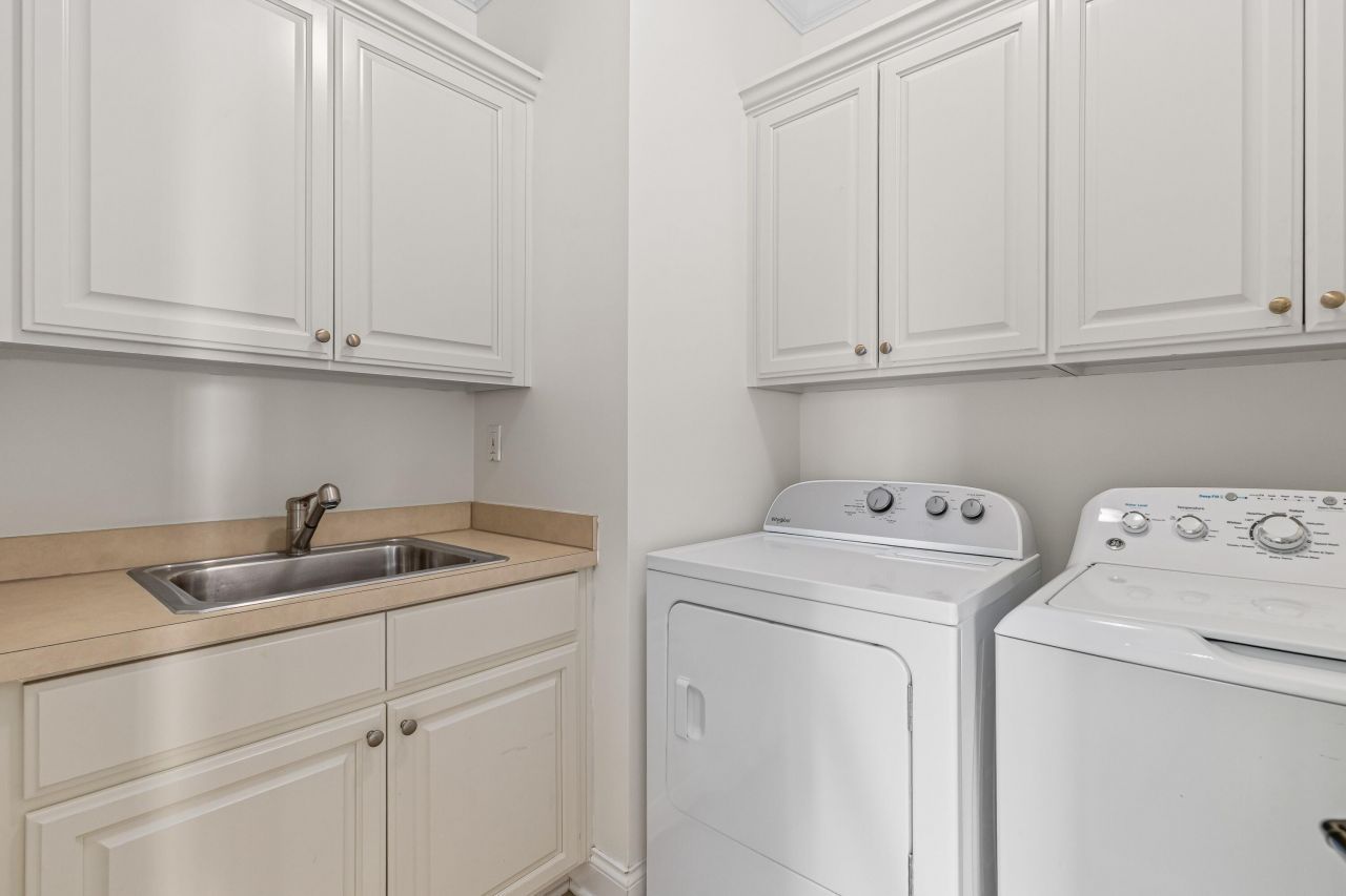 215 Ferryman Lane Photo 39