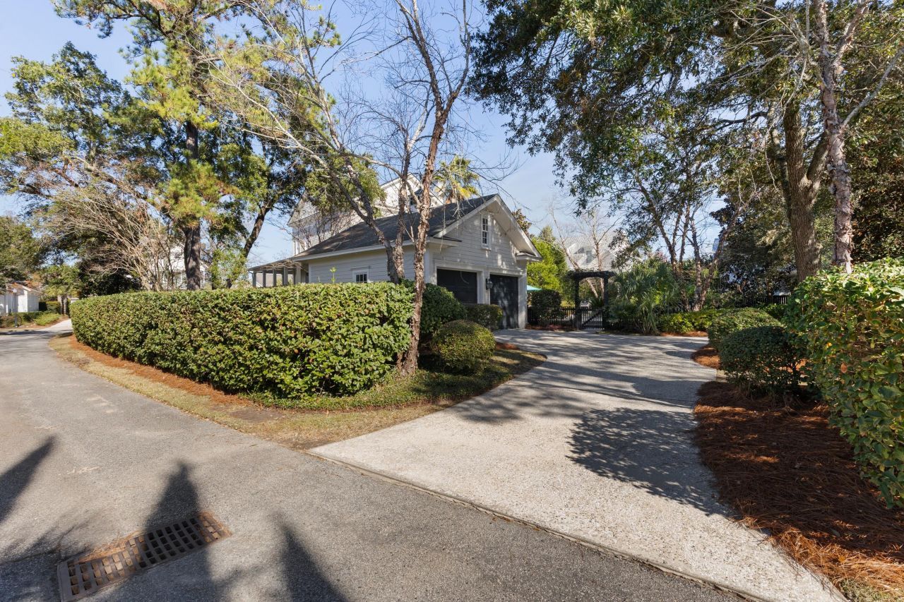 215 Ferryman Lane Photo 55