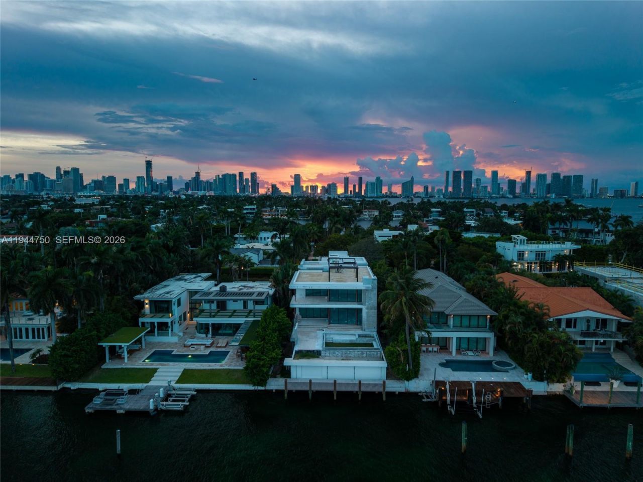 333 E Rivo Alto Dr, Miami Beach, FL 33139 Photo