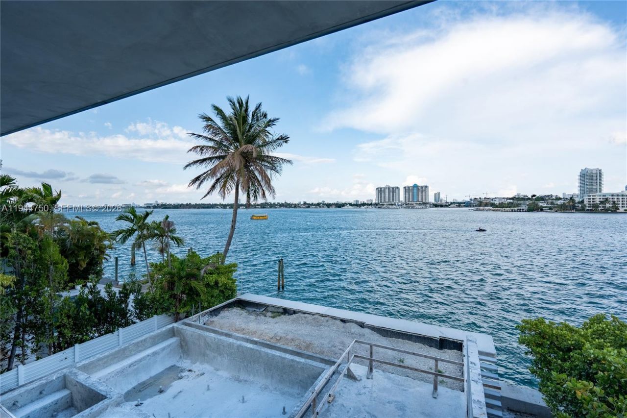 333 E Rivo Alto Dr, Miami Beach, FL 33139 Photo