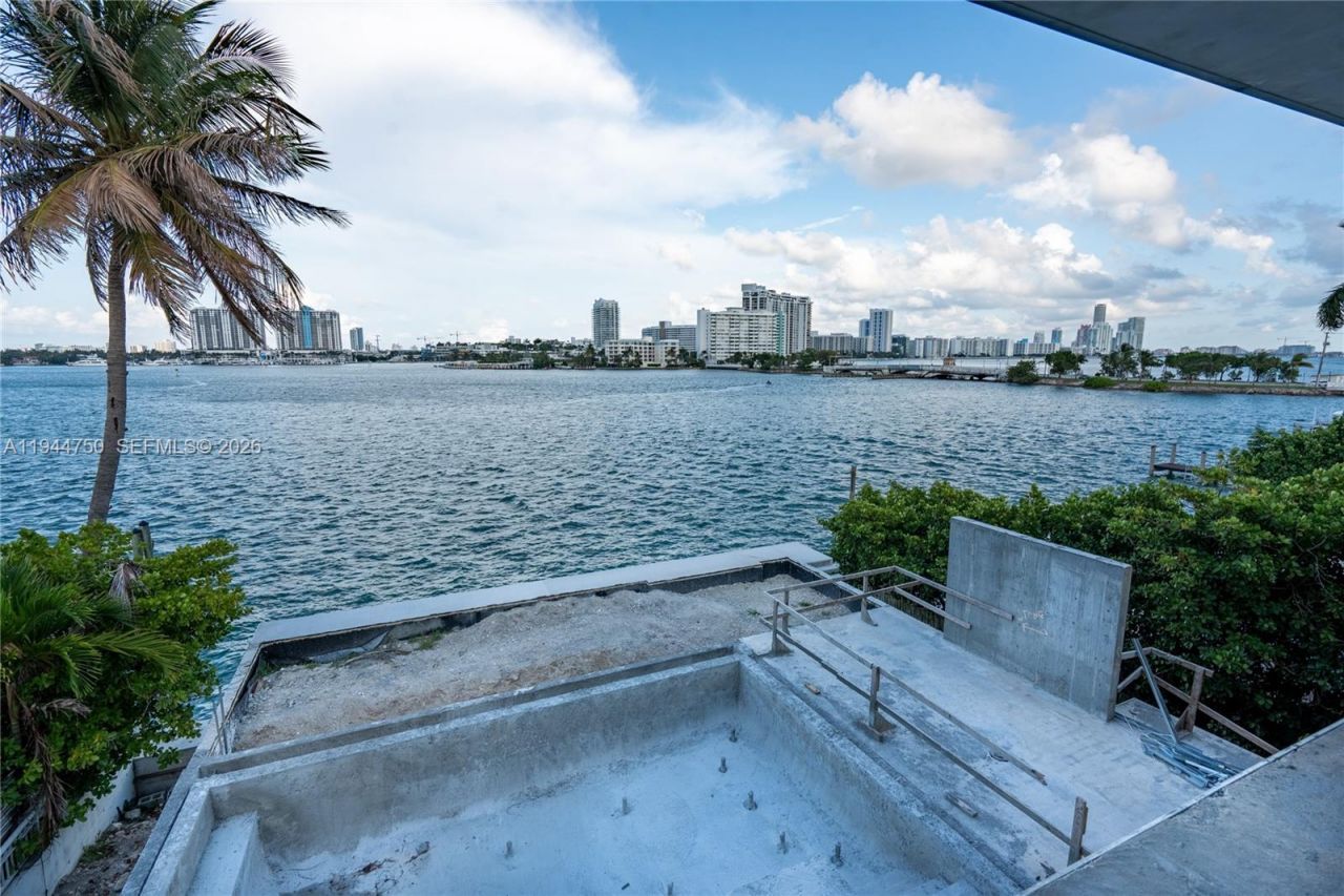 333 E Rivo Alto Dr, Miami Beach, FL 33139 Photo