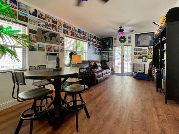 2463 Pine Tree Dr, Unit 4, Miami Beach, FL 33140