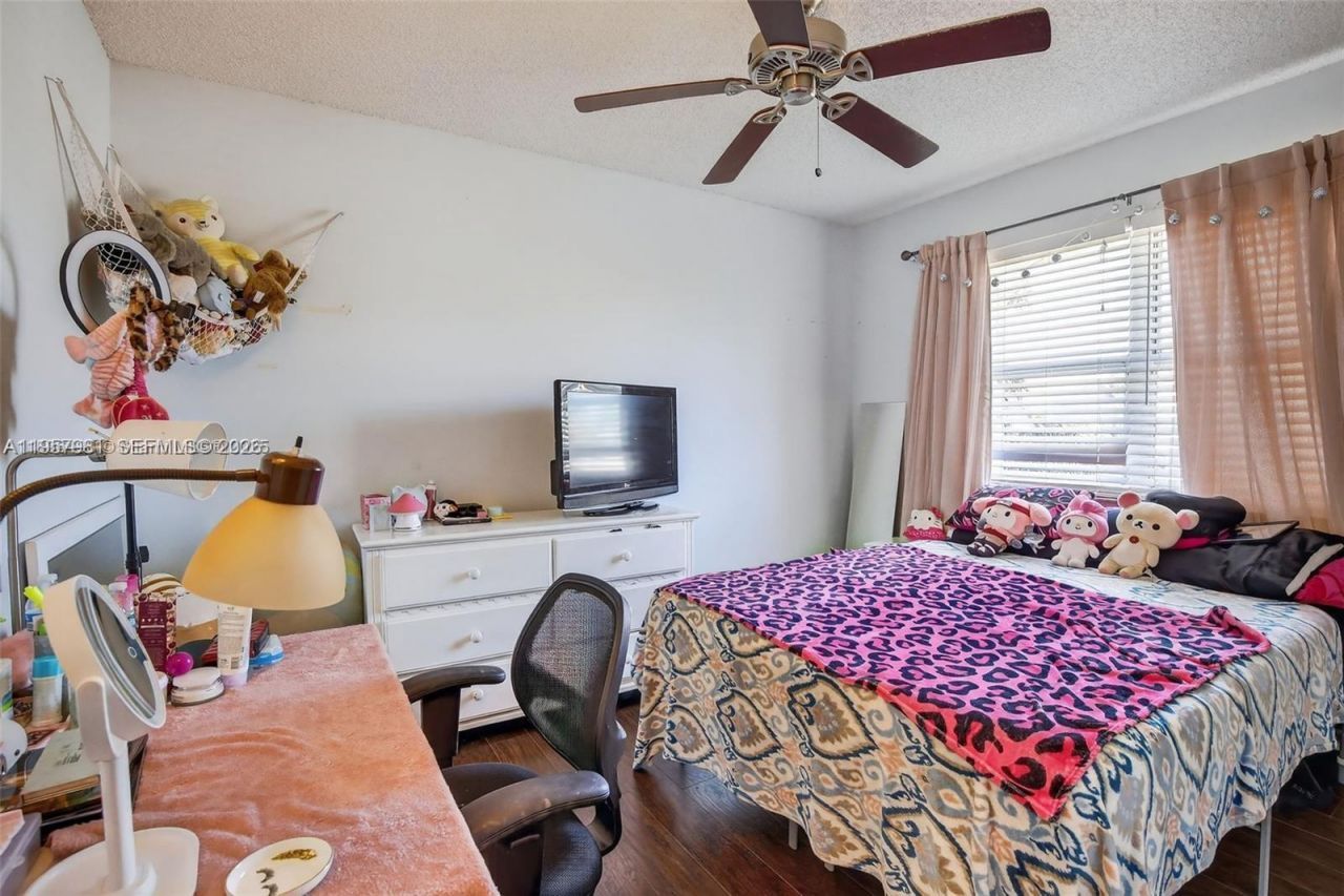 9710 SW 9th Ct, Pembroke Pines, FL 33025 Photo