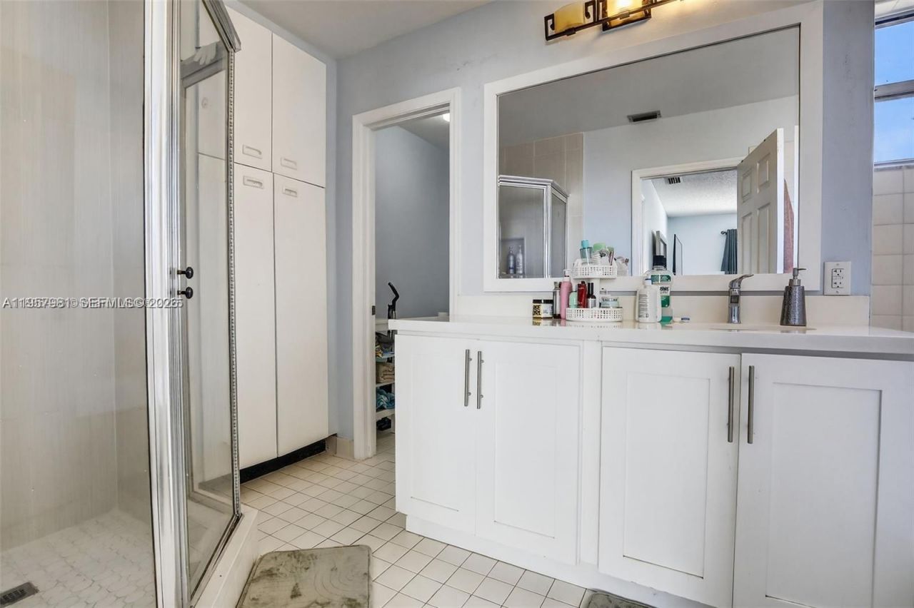 9710 SW 9th Ct, Pembroke Pines, FL 33025 Photo