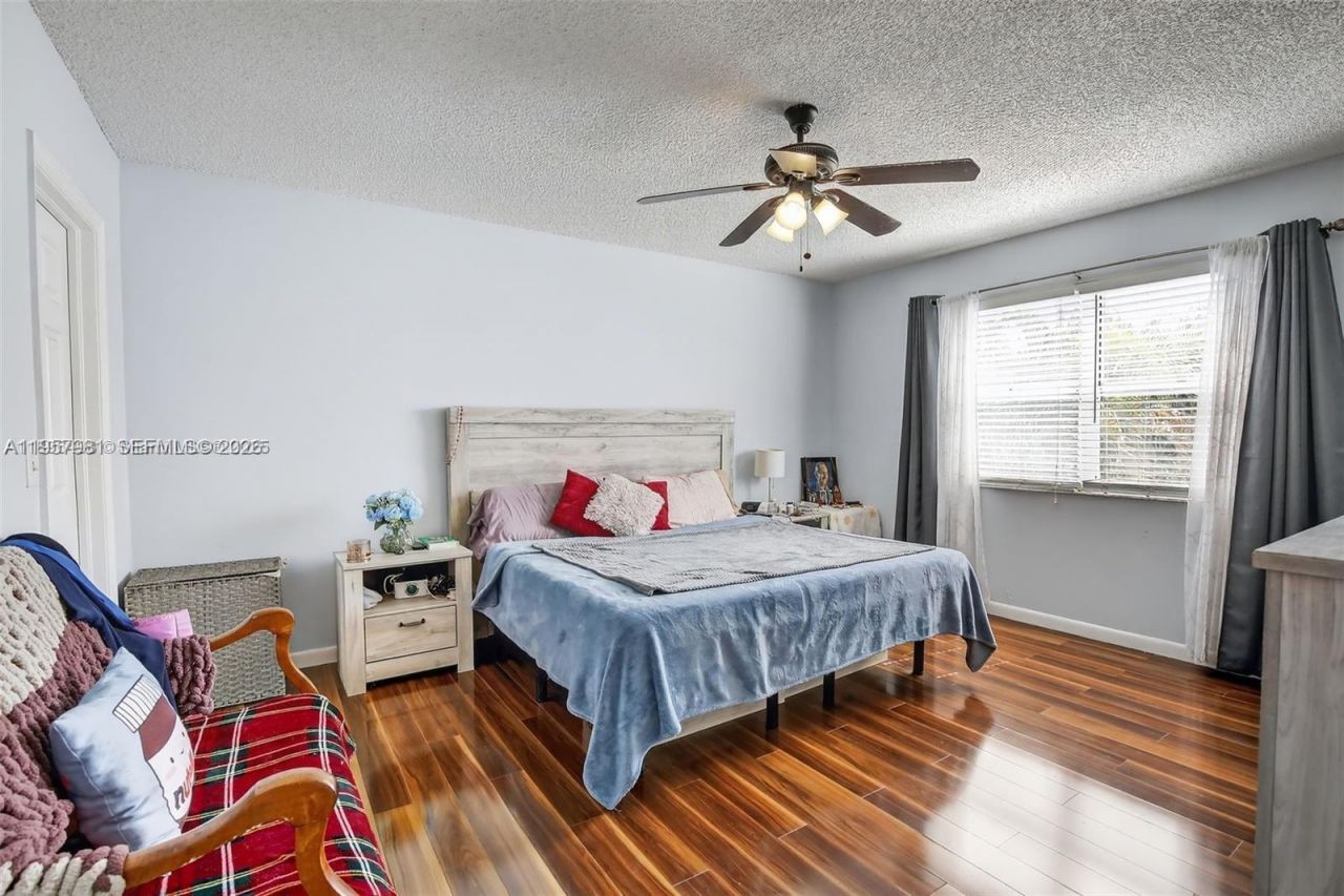 9710 SW 9th Ct, Pembroke Pines, FL 33025 Photo