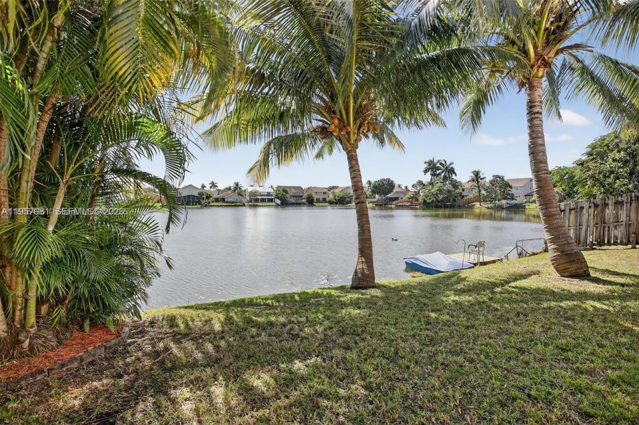 9710 SW 9th Ct, Pembroke Pines, FL 33025 Photo