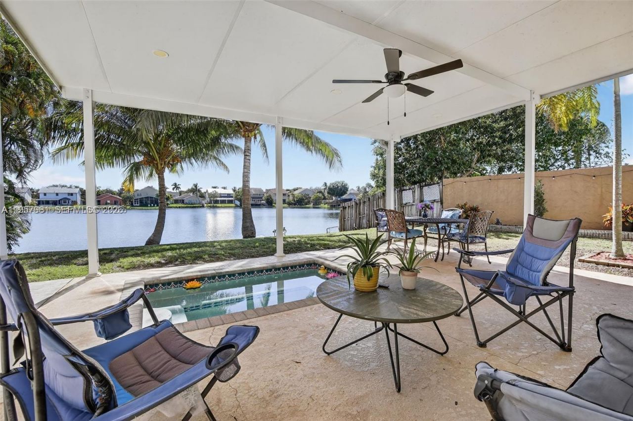 9710 SW 9th Ct, Pembroke Pines, FL 33025 Photo