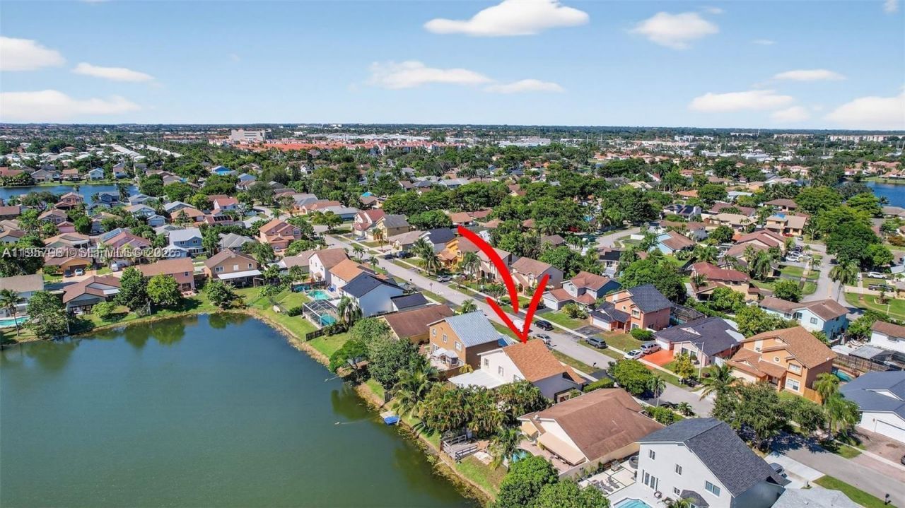 9710 SW 9th Ct, Pembroke Pines, FL 33025 Photo