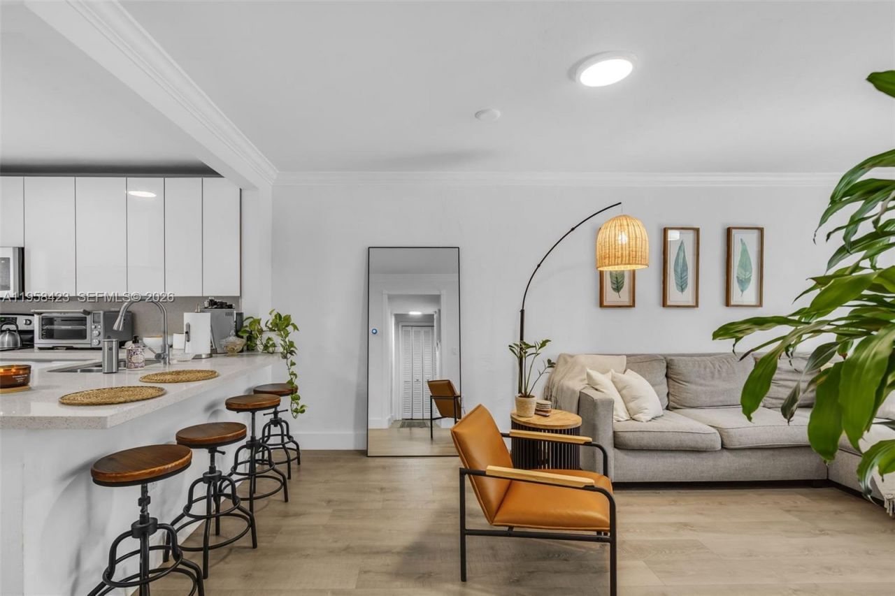 1650 S Le Jeune Rd , Unit 105, Coral Gables, FL 33134 Photo