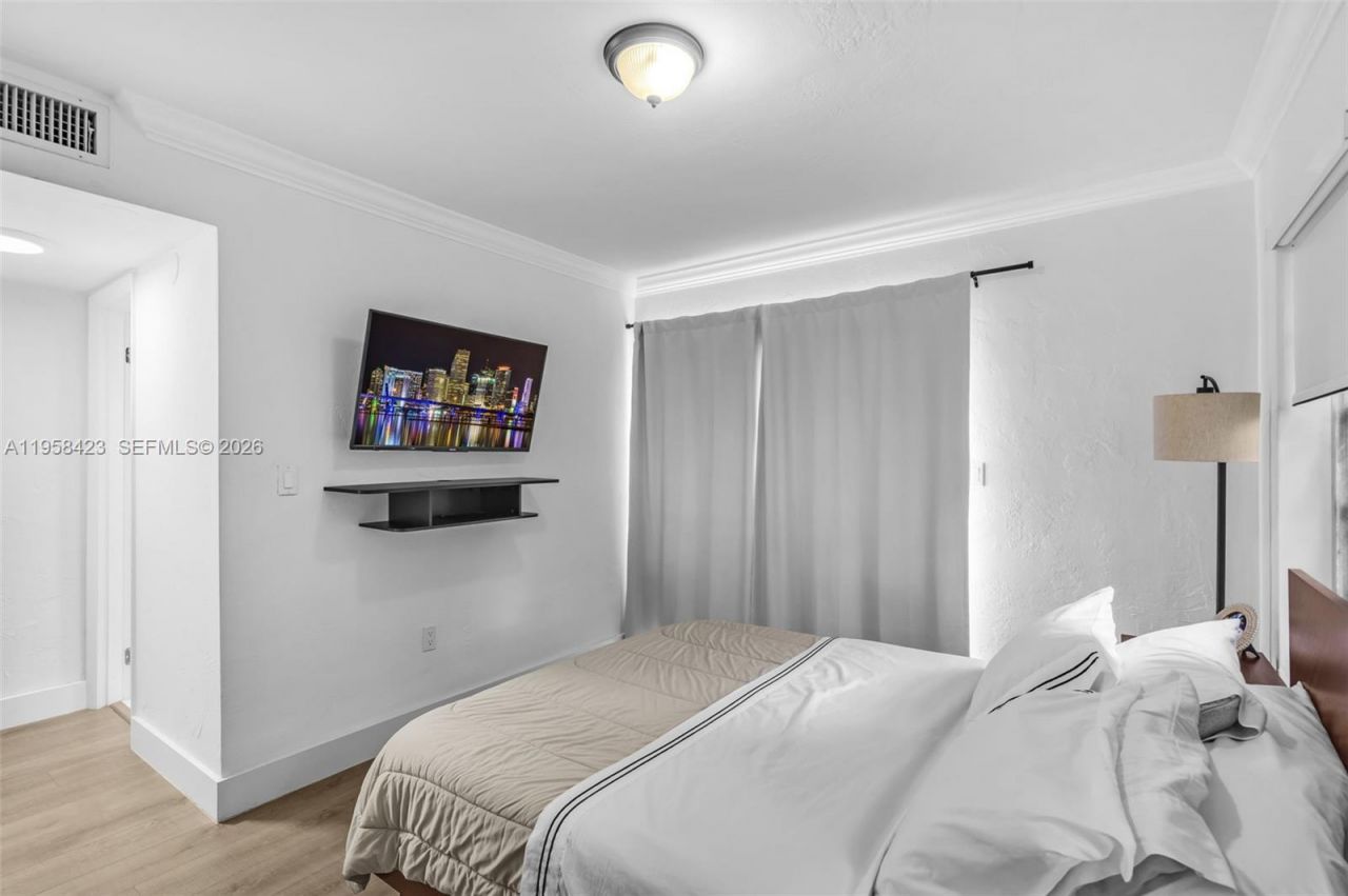 1650 S Le Jeune Rd , Unit 105, Coral Gables, FL 33134 Photo