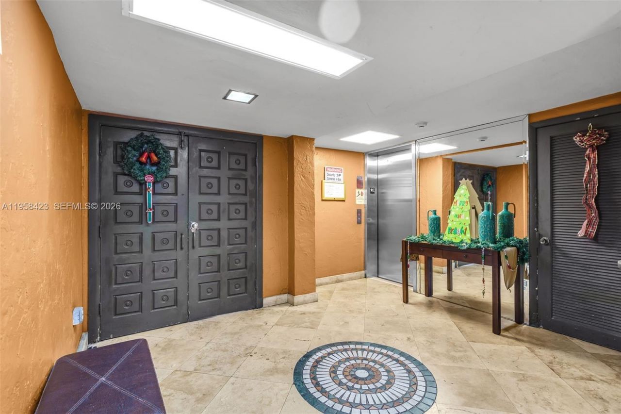 1650 S Le Jeune Rd , Unit 105, Coral Gables, FL 33134 Photo