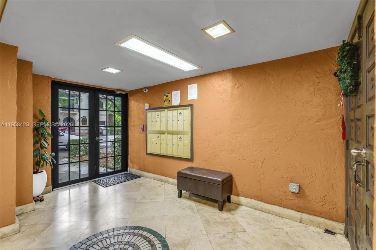 1650 S Le Jeune Rd , Unit 105, Coral Gables, FL 33134 Photo