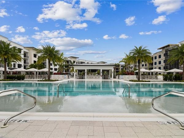 1125 Central AVE, Unit 475, NAPLES, FL 34102