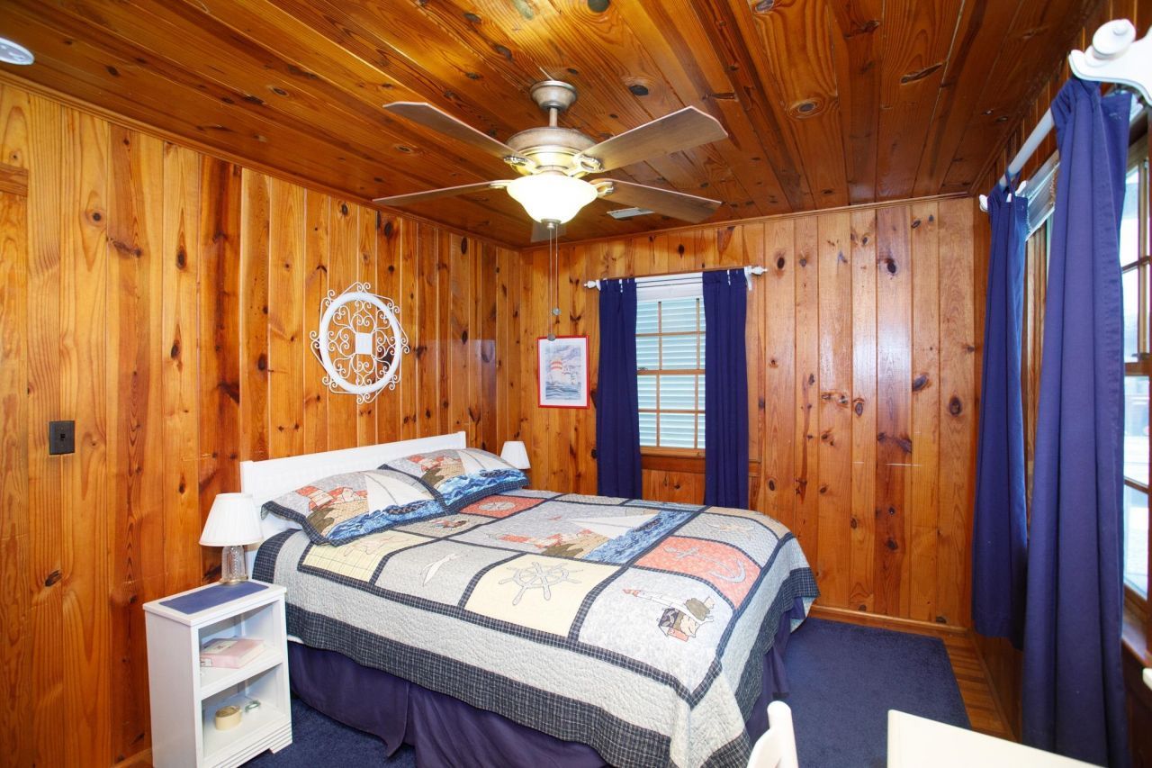 1606 Hillside Dr. S Photo 10