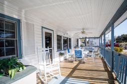 1606 Hillside Dr. S photo 4