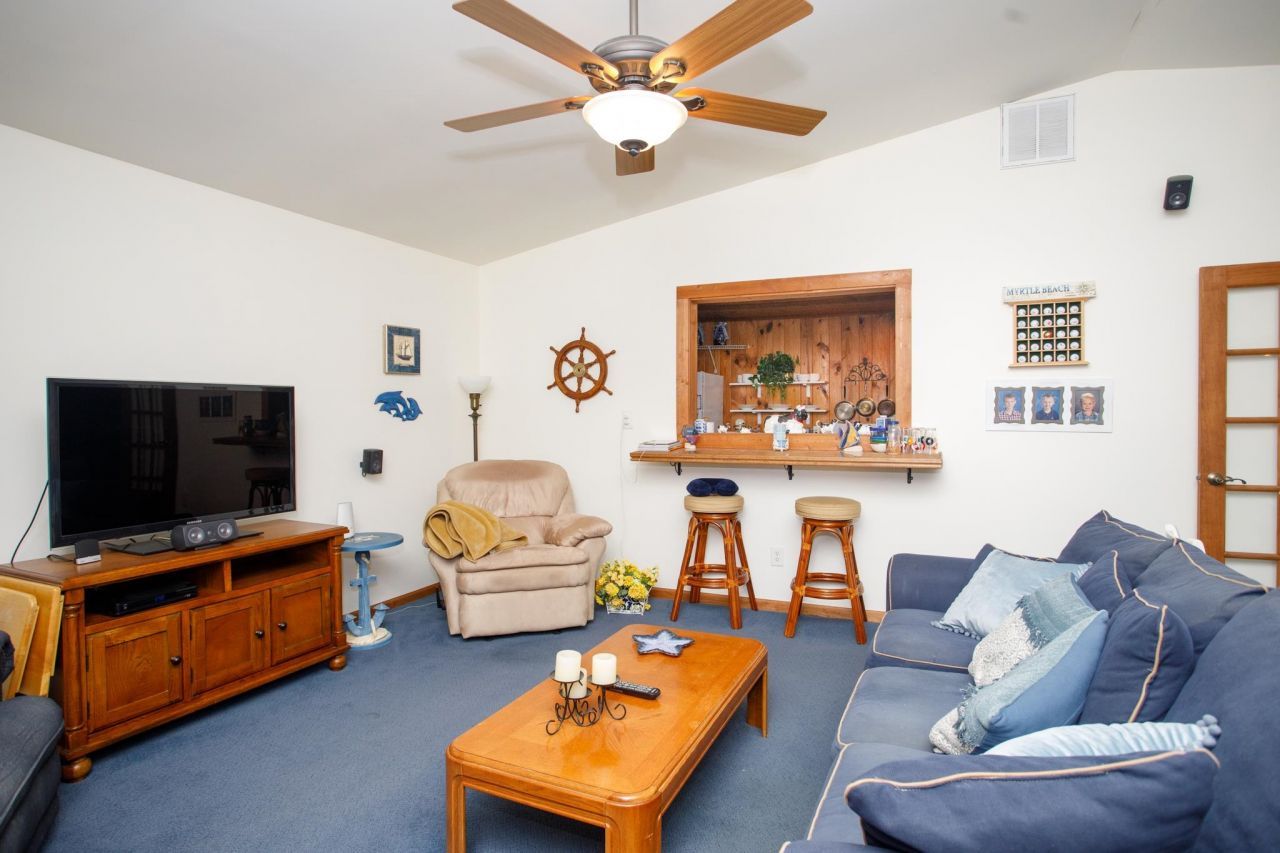 1606 Hillside Dr. S Photo 21